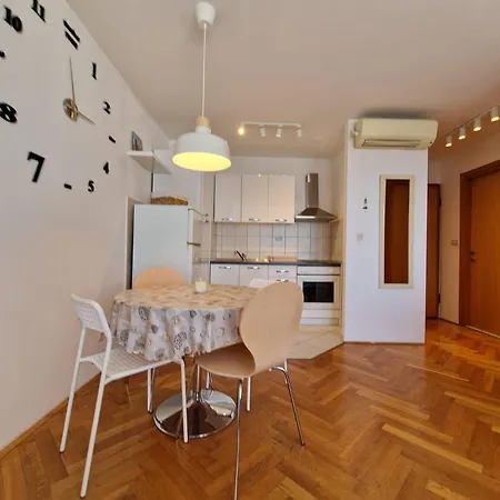 Ivan Apartamento Split